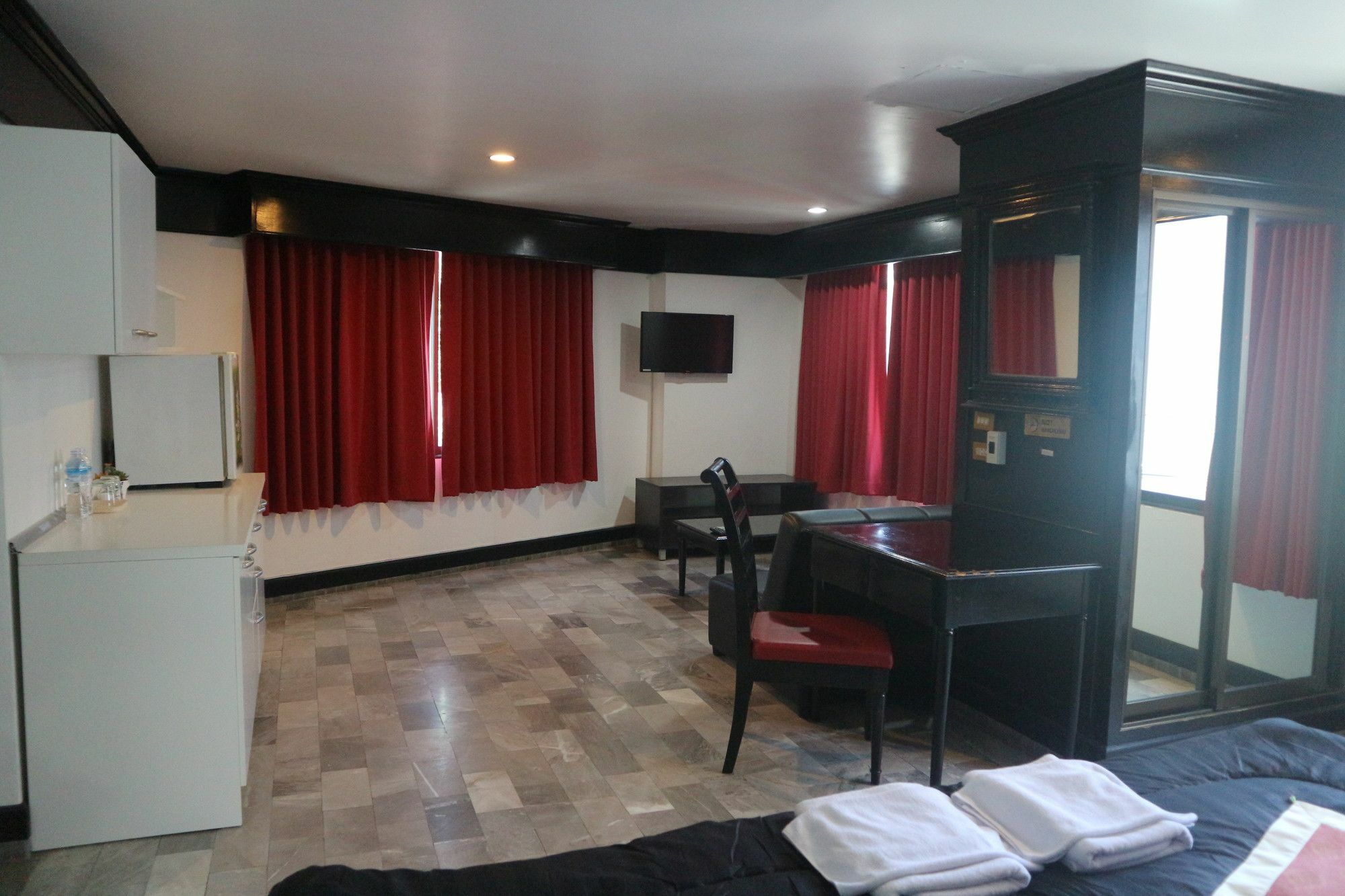 Patong Holiday Dream Hotel المظهر الخارجي الصورة